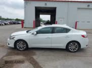 ✅ 2017 Acura ILX Premium • VIN: 19UDE2F78HA003139 • Лот: 43034432. Опубликован ранее на IAAI с пробегом 110 659 миль. Бесплатный доступ к архиву аукционных продаж из США и подробный отчёт об истории автомобиля на DreamBid. Изображение 15.