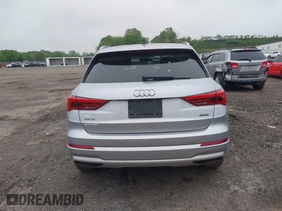 ✅ 2024 Audi Q3 Premium • VIN: WA1AUCF3XR1076791 • Лот: 42280348. Опубликован ранее на IAAI с пробегом 4 674 миль. Бесплатный доступ к архиву аукционных продаж из США и подробный отчёт об истории автомобиля на DreamBid. Изображение 15.
