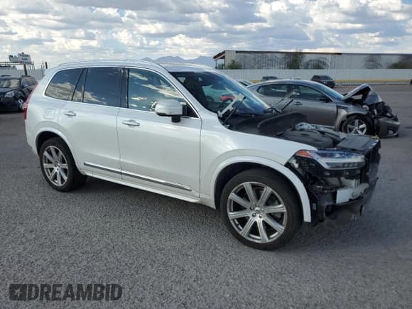 ✅ 2017 Volvo XC90 Inscription • VIN: YV4BC0PL2H1183243 • Lot: 80476245. Wystawiony na Copart z przebiegiem 122 468 mil. Bezpłatny archiwum sprzedaży aukcyjnych z USA i szczegółowy raport historii pojazdu na DreamBid. Zdjęcie 4.