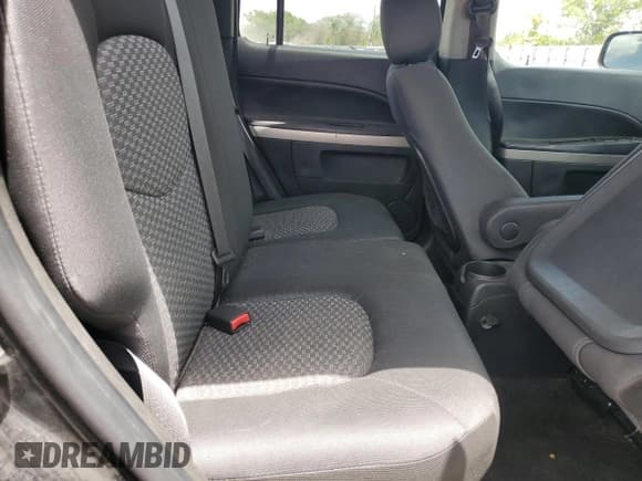 ✅ 2010 Chevrolet HHR LS • VIN: 3GNBAADB2AS631339 • Lot: 61805474. Listed on Copart with 175,022 mi. Free auction sales archive from the USA and detailed vehicle history report at DreamBid. Image 11.