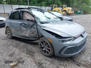 ✅ 2023 Volkswagen Golf GTI SE • VIN: WVW2A7CD0PW117839 • Лот: 42523359. Опубликован ранее на IAAI с пробегом 27 908 миль. Бесплатный доступ к архиву аукционных продаж из США и подробный отчёт об истории автомобиля на DreamBid. Изображение 1.