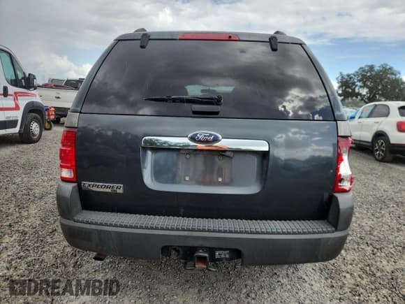 ✅ 2004 Ford Explorer XLS • VIN: 1FMZU62K34UB32886 • Лот: 85308905. Опубликован ранее на Copart с пробегом 181 918 миль. Бесплатный доступ к архиву аукционных продаж из США и подробный отчёт об истории автомобиля на DreamBid. Изображение 6.