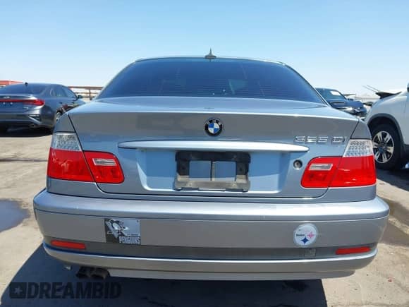 2006 BMW 3 Series 325Ci с VIN WBABD334X6PL09663, выставлен на аукционе IAAI как лот 42343265 с пробегом 159 882 миль миль и . История ставок и продаж доступна на DreamBid. Изображение 17.