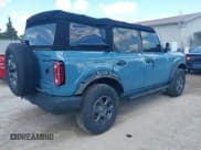 ✅ 2022 Ford Bronco • VIN: 1FMDE5BH8NLB72622 • Lot: 42974136. Wystawiony na IAAI z przebiegiem 17 065 mil. Bezpłatny archiwum sprzedaży aukcyjnych z USA i szczegółowy raport historii pojazdu na DreamBid. Zdjęcie 4.