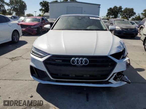 ✅ 2020 Audi A7 Premium Plus • VIN: WAUU2AF2XLN003678 • Lot: 67271893. Listed on Copart with 33,856 mi. Free auction sales archive from the USA and detailed vehicle history report at DreamBid. Image 5.