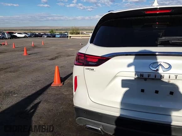 ✅ 2021 Infiniti QX50 Luxe • VIN: 3PCAJ5BAXMF114812 • Lot: 71067365. Wystawiony na Copart z przebiegiem 75 733 mil. Bezpłatny archiwum sprzedaży aukcyjnych z USA i szczegółowy raport historii pojazdu na DreamBid. Zdjęcie 15.