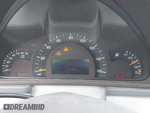 ✅ 2004 Mercedes-Benz C 240 • VIN: WDBRF81J14F500164 • Lot: 42070222. Listed on IAAI with 187,420 mi. Free auction sales archive from the USA and detailed vehicle history report at DreamBid. Image 7.