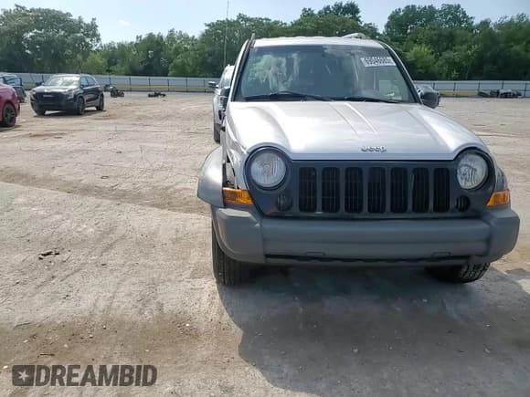 ✅ 2006 Jeep Liberty Sport • VIN: 1J4GK48KX6W169528 • Лот: 69046685. Опубликован ранее на Copart с пробегом Не указан. Бесплатный доступ к архиву аукционных продаж из США и подробный отчёт об истории автомобиля на DreamBid. Изображение 14.