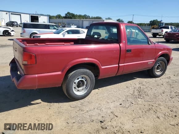 ✅ 1996 Chevrolet S-10 • VIN: 1GCCS14X4TK215362 • Лот: 74447164. Опубликован ранее на Copart с пробегом 72 123 миль. Бесплатный доступ к архиву аукционных продаж из США и подробный отчёт об истории автомобиля на DreamBid. Изображение 3.