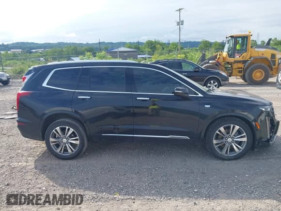 ✅ 2022 Cadillac XT6 Premium Luxury • VIN: 1GYKPDRS0NZ119583 • Lot: 42675399. Wystawiony na IAAI z przebiegiem 64 812 mil. Bezpłatny archiwum sprzedaży aukcyjnych z USA i szczegółowy raport historii pojazdu na DreamBid. Zdjęcie 14.