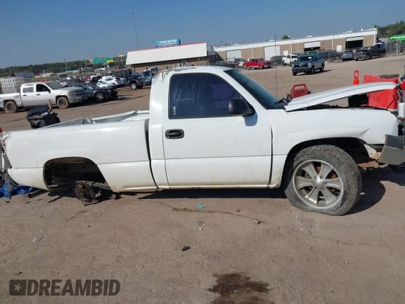 ✅ 2005 Chevrolet Silverado 1500 Work Truck • VIN: 1GCEC14X25Z150169 • Лот: 43338704. Опубликован ранее на IAAI с пробегом Не указан. Бесплатный доступ к архиву аукционных продаж из США и подробный отчёт об истории автомобиля на DreamBid. Изображение 14.