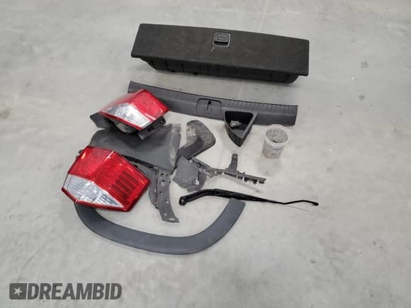 ✅ 2014 Chevrolet Orlando • VIN: KL77P2EK9EK542495 • Лот: 71786924. Опубликован ранее на Copart с пробегом 210 349 миль. Бесплатный доступ к архиву аукционных продаж из США и подробный отчёт об истории автомобиля на DreamBid. Изображение 13.