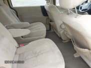 ✅ 2009 Kia Sedona • VIN: KNDMB133396277095 • Lot: 42474443. Wystawiony na IAAI z przebiegiem 187 937 mil. Bezpłatny archiwum sprzedaży aukcyjnych z USA i szczegółowy raport historii pojazdu na DreamBid. Zdjęcie 8.