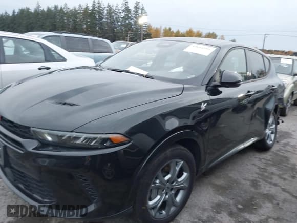 ✅ 2024 Dodge Hornet R/T • VIN: ZACPDFCW8R3A28214 • Lot: 43622588. Listed on IAAI with 35,249 mi. Free auction sales archive from the USA and detailed vehicle history report at DreamBid. Image 15.