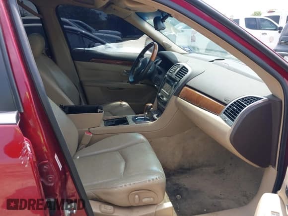 ✅ 2007 Cadillac SRX • VIN: 1GYEE637670138228 • Лот: 41925646. Опубликован ранее на IAAI с пробегом 124 029 миль. Бесплатный доступ к архиву аукционных продаж из США и подробный отчёт об истории автомобиля на DreamBid. Изображение 5.