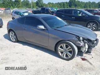 ✅ 2012 Hyundai Genesis Coupe 2.0T • VIN: KMHHT6KDXCU071745 • Lot: 42833359. Wystawiony na IAAI z przebiegiem 108 271 mil. Bezpłatny archiwum sprzedaży aukcyjnych z USA i szczegółowy raport historii pojazdu na DreamBid. Zdjęcie 1.