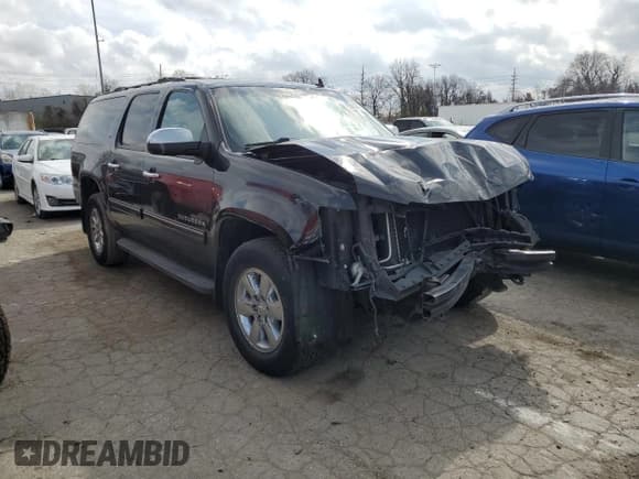 ✅ 2012 Chevrolet Suburban LT • VIN: 1GNSKJE7XCR170517 • Lot: 45306794. Wystawiony na Copart z przebiegiem Nie podano. Bezpłatny archiwum sprzedaży aukcyjnych z USA i szczegółowy raport historii pojazdu na DreamBid. Zdjęcie 4.