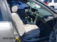 ✅ 1999 Toyota Camry LE • VIN: JT2BF28K8X0194806 • Lot: 42486425. Wystawiony na IAAI z przebiegiem 168 131 mil. Bezpłatny archiwum sprzedaży aukcyjnych z USA i szczegółowy raport historii pojazdu na DreamBid. Zdjęcie 5.