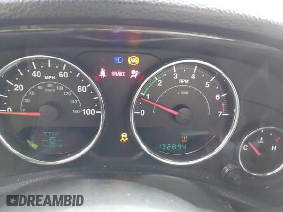 ✅ 2014 Jeep Wrangler Sport • VIN: 1C4AJWAG6EL230695 • Lot: 43687032. Listed on IAAI with 132,894 mi. Free auction sales archive from the USA and detailed vehicle history report at DreamBid. Image 7.
