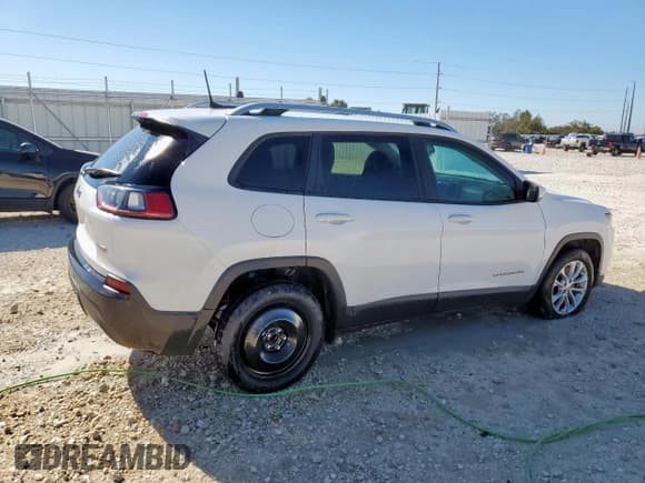 ✅ 2020 Jeep Cherokee Latitude • VIN: 1C4PJLCB3LD556357 • Lot: 89883335. Listed on Copart with 108,431 mi. Free auction sales archive from the USA and detailed vehicle history report at DreamBid. Image 3.