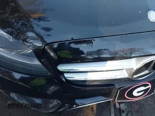 ✅ 2017 Mercedes-Benz C 300 • VIN: 55SWF4JB6HU213109 • Lot: 43585504. Listed on IAAI with 102,894 mi. Free auction sales archive from the USA and detailed vehicle history report at DreamBid. Image 6.