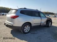 ✅ 2011 Chevrolet Traverse LS • VIN: 1GNKREED0BJ185212 • Lot: 90751975. Wystawiony na Copart z przebiegiem 255 494 mil. Bezpłatny archiwum sprzedaży aukcyjnych z USA i szczegółowy raport historii pojazdu na DreamBid. Zdjęcie 3.