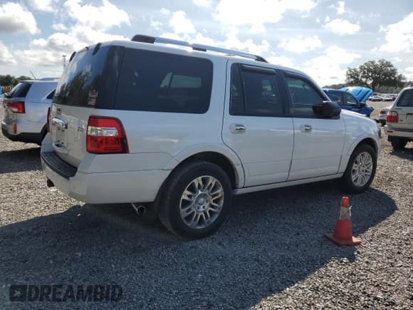 ✅ 2012 Ford Expedition Limited • VIN: 1FMJU1K50CEF62328 • Lot: 62295375. Listed on Copart with 157,566 mi. Free auction sales archive from the USA and detailed vehicle history report at DreamBid. Image 3.