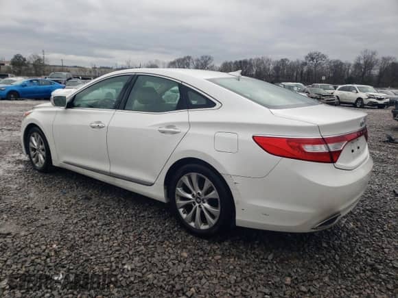 2014 Hyundai Azera с VIN KMHFG4JGXEA367736, выставлен на аукционе Copart как лот 87290304 с пробегом 83 231 миль миль и Списание • Salvage title. История ставок и продаж доступна на DreamBid. Изображение 2.