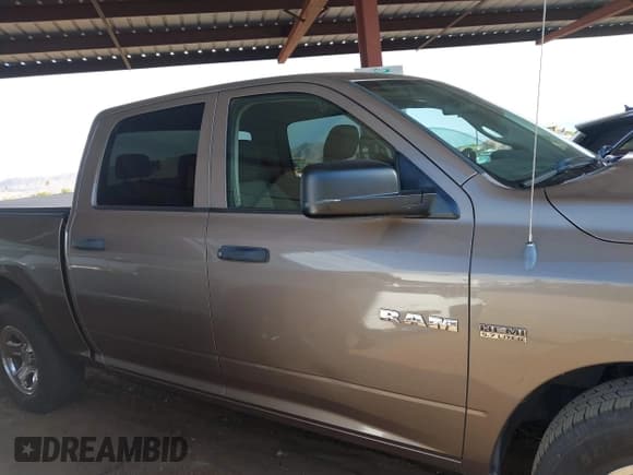 ✅ 2010 Dodge 1500 SLT • VIN: 1D7RB1CT6AS238184 • Lot: 42620600. Wystawiony na IAAI z przebiegiem 217 222 mil. Bezpłatny archiwum sprzedaży aukcyjnych z USA i szczegółowy raport historii pojazdu na DreamBid. Zdjęcie 13.