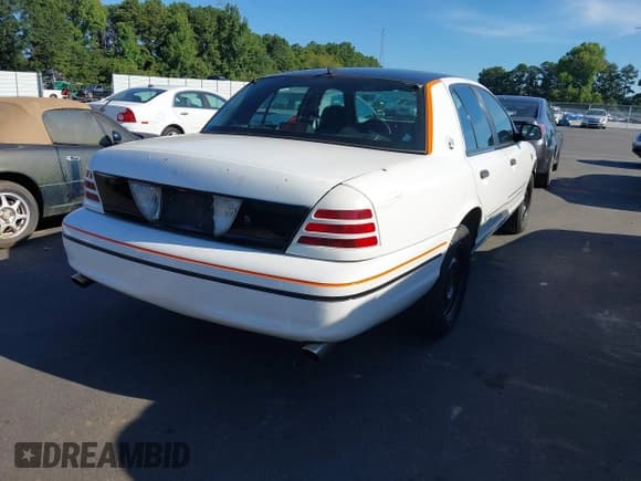 ✅ 2010 Ford Police Interceptor • VIN: 2FABP7BV4AX138879 • Лот: 42850241. Опубликован ранее на IAAI с пробегом Не указан. Бесплатный доступ к архиву аукционных продаж из США и подробный отчёт об истории автомобиля на DreamBid. Изображение 4.