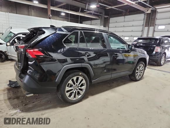 ✅ 2024 Toyota RAV4 XLE Premium • VIN: 2T3A1RFV9RW474725 • Lot: 86895925. Listed on Copart with 70,559 mi. Free auction sales archive from the USA and detailed vehicle history report at DreamBid. Image 3.