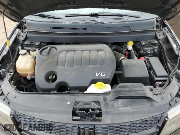 ✅ 2017 Dodge Journey Crossroad Plus • VIN: 3C4PDDGG3HT574846 • Lot: 82336775. Listed on Copart with 92,410 mi. Free auction sales archive from the USA and detailed vehicle history report at DreamBid. Image 12.