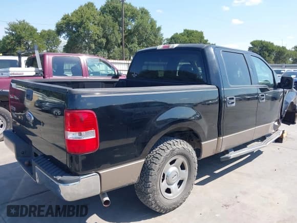 ✅ 2006 Ford F-150 XLT • VIN: 1FTRW12W26KD80341 • Lot: 42969671. Listed on IAAI with 195,044 mi. Free auction sales archive from the USA and detailed vehicle history report at DreamBid. Image 4.