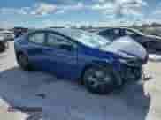 2024 Toyota Prius LE z VIN JTDACAAU8R3042804, wystawiony jako Copart lot #83799075 z przebiegiem 3 707 mil mil oraz Szkoda całkowita • Salvage title. Historia ofert i sprzedaży dostępna na DreamBid. Obrazek 4.