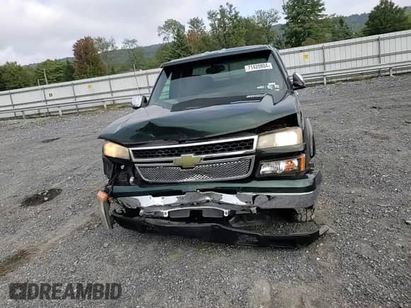 ✅ 2006 Chevrolet Silverado 1500 LS • VIN: 2GCEK19B561266573 • Lot: 71420804. Wystawiony na Copart z przebiegiem 153 471 mil mil. Skorzystaj z bezpłatnego archiwum sprzedaży aukcyjnych z USA i zobacz szczegółowy raport historii pojazdu na DreamBid. Zdjęcie 11.