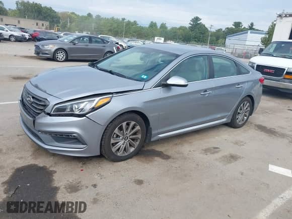 2015 Hyundai Sonata Sport с VIN 5NPE34AF0FH243827, выставлен на аукционе IAAI как лот 43116848 с пробегом 110 591 миль миль и . История ставок и продаж доступна на DreamBid. Изображение 17.