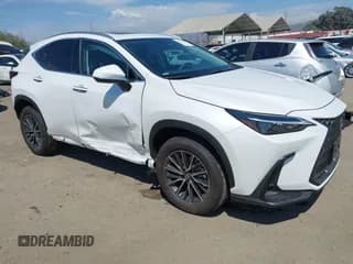 ✅ 2025 Lexus NX 250 • VIN: 2T2ADCAZ1SC026781 • Lot: 43071110. Wystawiony na IAAI z przebiegiem 2 174 mil. Bezpłatny archiwum sprzedaży aukcyjnych z USA i szczegółowy raport historii pojazdu na DreamBid. Zdjęcie 1.