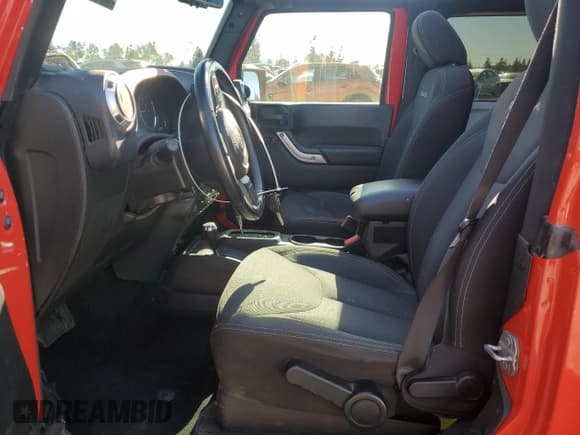 ✅ 2018 Jeep Wrangler Sahara • VIN: 1C4AJWBGXJL937095 • Lot: 42109205. Listed on Copart with 34,408 mi. Free auction sales archive from the USA and detailed vehicle history report at DreamBid. Image 7.