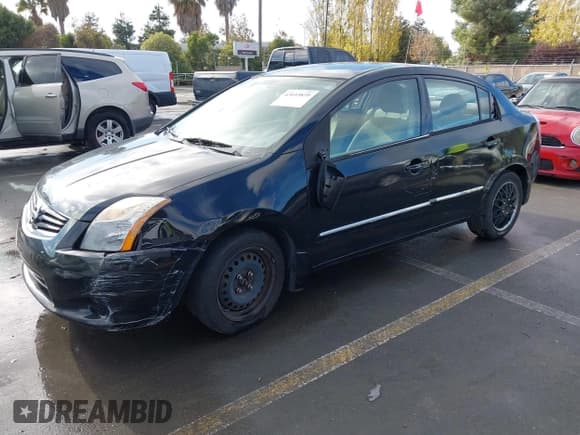 ✅ 2010 Nissan Sentra 2.0 • VIN: 3N1AB6AP2AL652462 • Lot: 43693839. Wystawiony na IAAI z przebiegiem 146 209 mil. Bezpłatny archiwum sprzedaży aukcyjnych z USA i szczegółowy raport historii pojazdu na DreamBid. Zdjęcie 2.
