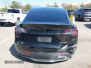 ✅ 2024 Tesla Model Y Long Range • VIN: 7SAYGDEE0RF078242 • Lot: 41808826. Wystawiony na IAAI z przebiegiem 59 581 mil. Bezpłatny archiwum sprzedaży aukcyjnych z USA i szczegółowy raport historii pojazdu na DreamBid. Zdjęcie 17.