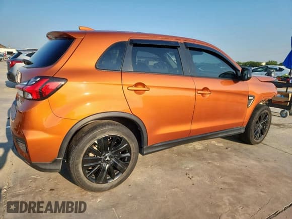 ✅ 2022 Mitsubishi Outlander ES • VIN: JA4APUAU8NU013159 • Лот: 67684395. Опубликован ранее на Copart с пробегом 83 278 миль. Бесплатный доступ к архиву аукционных продаж из США и подробный отчёт об истории автомобиля на DreamBid. Изображение 3.