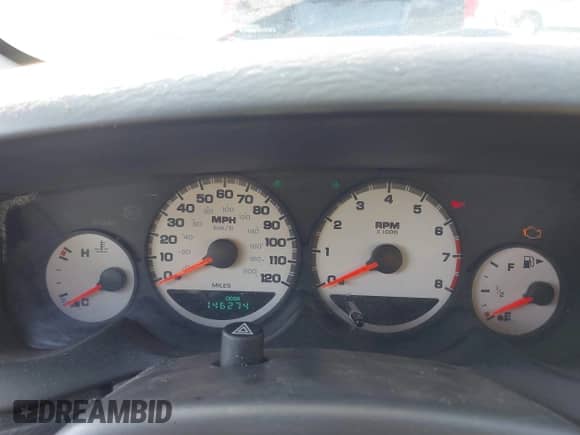 2004 Dodge Neon SXT z VIN 1B3ES56C94D630937, wystawiony jako IAAI lot #42802887 z przebiegiem 146 274 mil mil oraz . Historia ofert i sprzedaży dostępna na DreamBid. Obrazek 7.