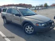 ✅ 2004 Volvo V70 XC Cross Country • VIN: YV1SZ59H241140095 • Lot: 43687381. Listed on IAAI with 182,258 mi. Free auction sales archive from the USA and detailed vehicle history report at DreamBid. Image 1.