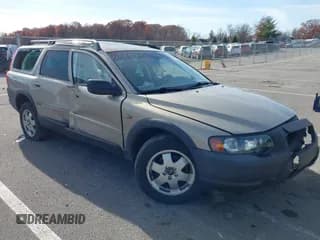 ✅ 2004 Volvo V70 XC Cross Country • VIN: YV1SZ59H241140095 • Lot: 43687381. Listed on IAAI with 182,258 mi. Free auction sales archive from the USA and detailed vehicle history report at DreamBid. Image 1.