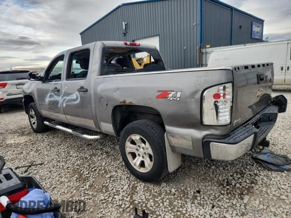 ✅ 2007 Chevrolet Silverado 1500 1LT • VIN: 2GCEK13M371700078 • Lot: 92860935. Listed on Copart with 269,752 mi. Free auction sales archive from the USA and detailed vehicle history report at DreamBid. Image 2.