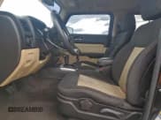 ✅ 2008 Hummer H3 Luxury • VIN: 5GTEN13EX88196331 • Lot: 93205745. Wystawiony na Copart z przebiegiem 160 651 mil. Bezpłatny archiwum sprzedaży aukcyjnych z USA i szczegółowy raport historii pojazdu na DreamBid. Zdjęcie 7.