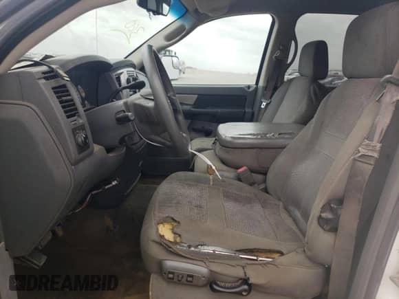 2009 Dodge 3500 SLT z VIN 3D7MX48L59G559769, wystawiony jako Copart lot #49412095 z przebiegiem 235 659 mil mil oraz Szkoda całkowita • Salvage title. Historia ofert i sprzedaży dostępna na DreamBid. Obrazek 7.