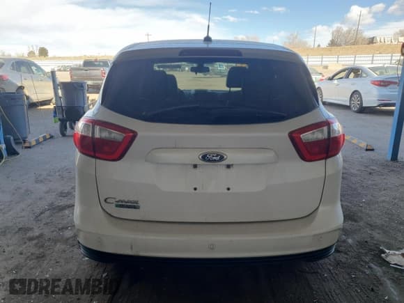 ✅ 2015 Ford C-Max SEL • VIN: 1FADP5CU8FL110106 • Lot: 92619155. Wystawiony na Copart z przebiegiem 96 904 mil. Bezpłatny archiwum sprzedaży aukcyjnych z USA i szczegółowy raport historii pojazdu na DreamBid. Zdjęcie 6.