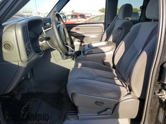 ✅ 2005 Chevrolet Silverado 1500 Work Truck • VIN: 2GCEC19T751242828 • Лот: 69985205. Опубликован ранее на Copart с пробегом 140 906 миль. Бесплатный доступ к архиву аукционных продаж из США и подробный отчёт об истории автомобиля на DreamBid. Изображение 7.