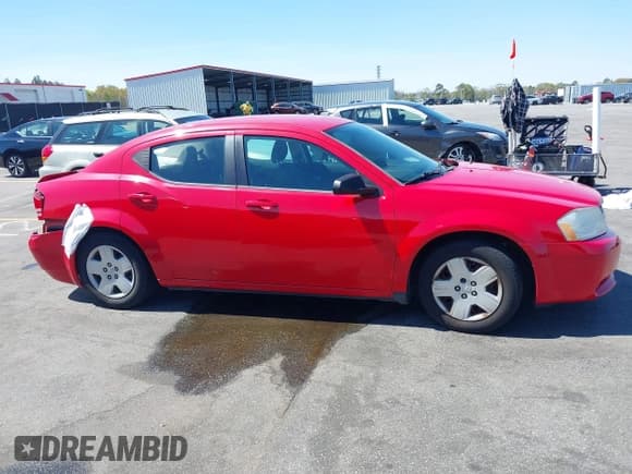 ✅ 2009 Dodge Avenger SE • VIN: 1B3LC46B69N554682 • Lot: 41892113. Wystawiony na IAAI z przebiegiem 126 204 mil. Bezpłatny archiwum sprzedaży aukcyjnych z USA i szczegółowy raport historii pojazdu na DreamBid. Zdjęcie 13.